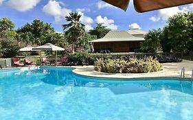 Résidence Le Vallon Guadeloupe Parc Piscine Appartements&Studios&Services hôteliers à la carte